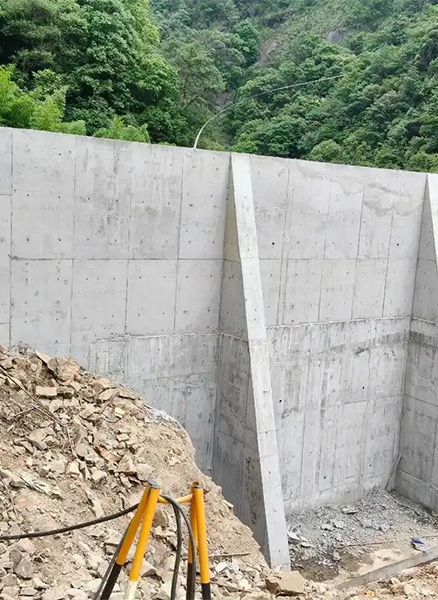 石家庄重力式挡土墙