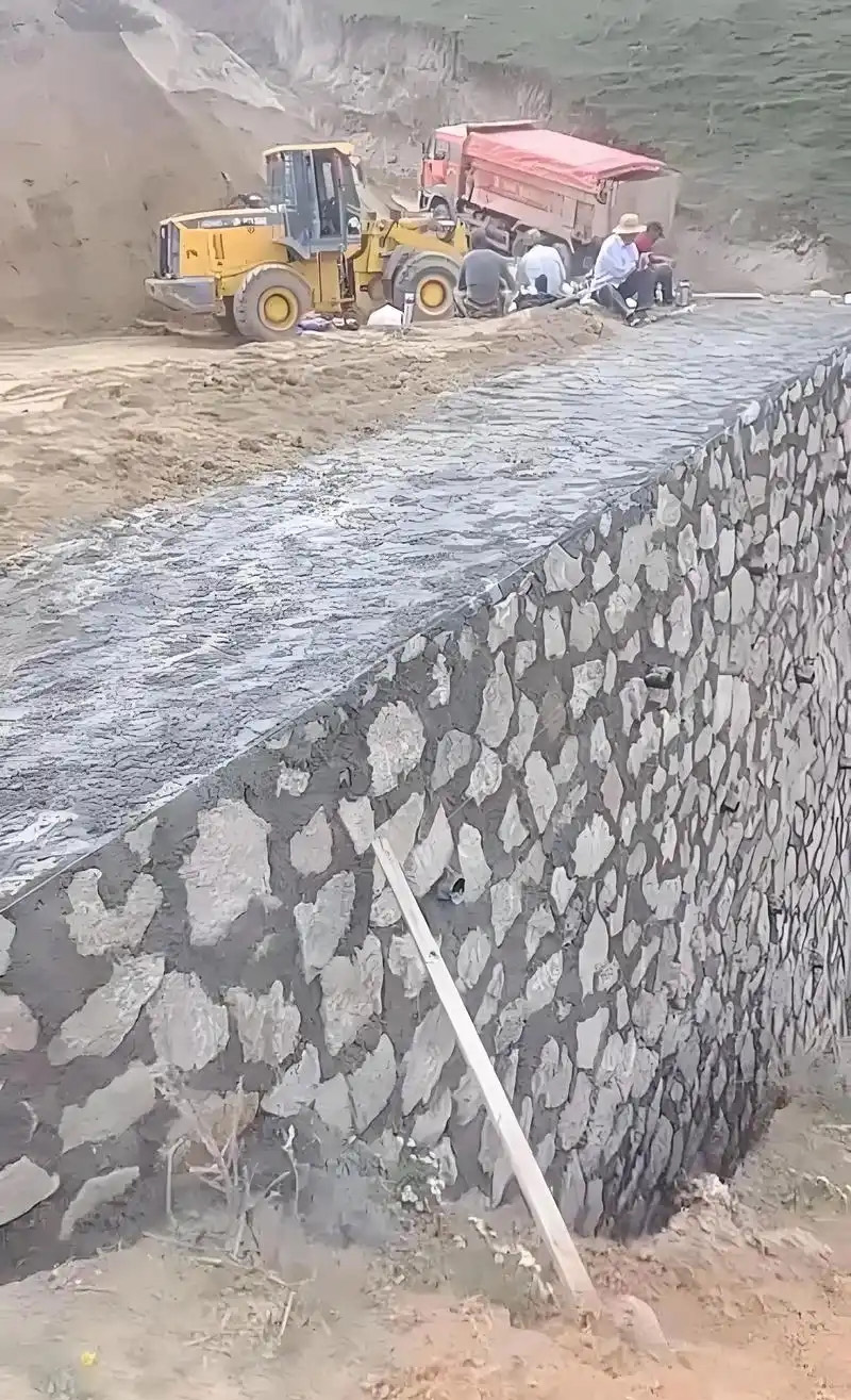 边坡加固 边坡加固
